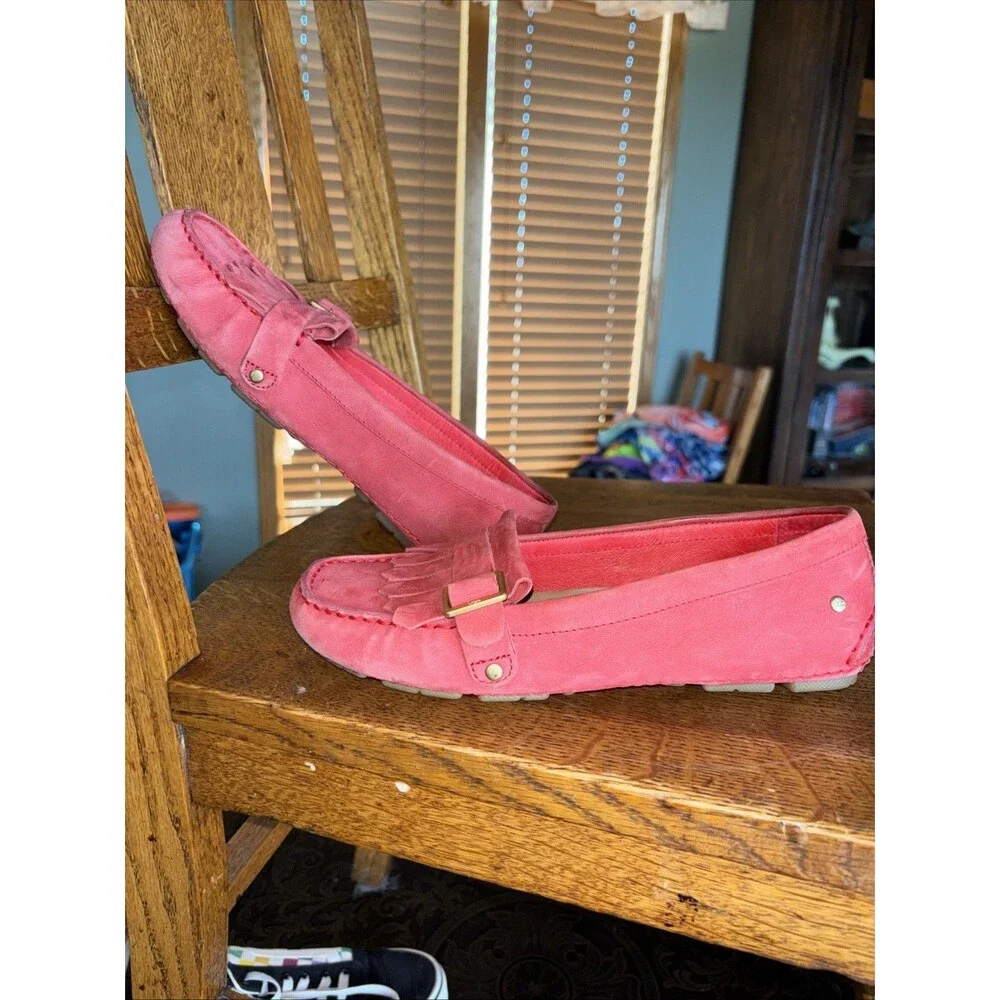 UGG Dempsey Driving Shoes Leather Loafers Red Women Size 8 Slippers Sandals - Picture 1 of 8
